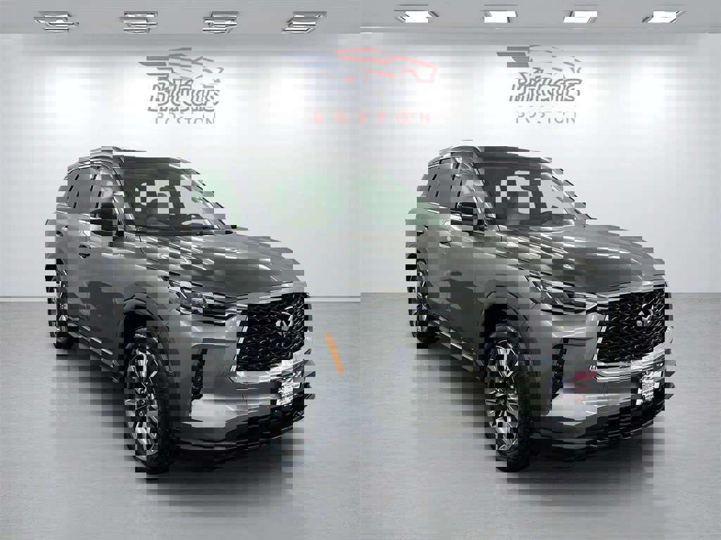 Used 2023 INFINITI QX60 Luxe image 3