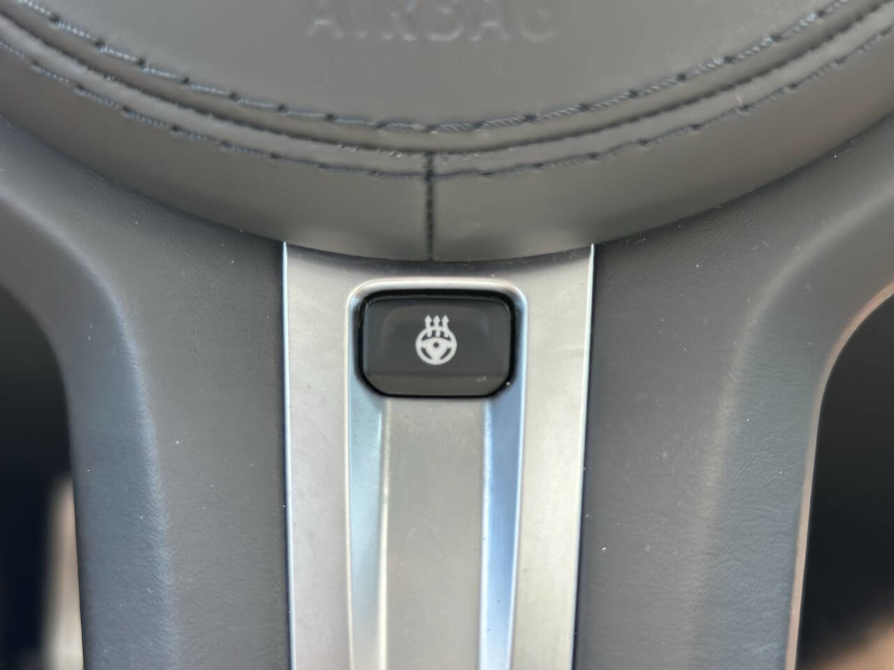 Used 2020 BMW M760i xDrive image 44