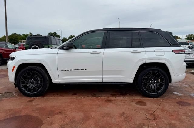 New 2027 Jeep Grand Cherokee Summit AWD/4WD image 8