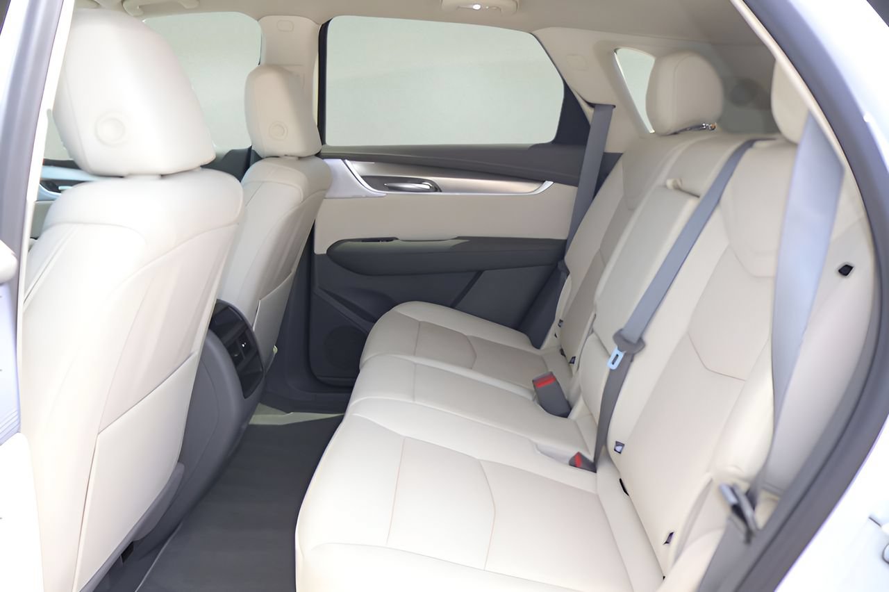 Certified 2026 Cadillac XT5 Premium Luxury FWD image 12