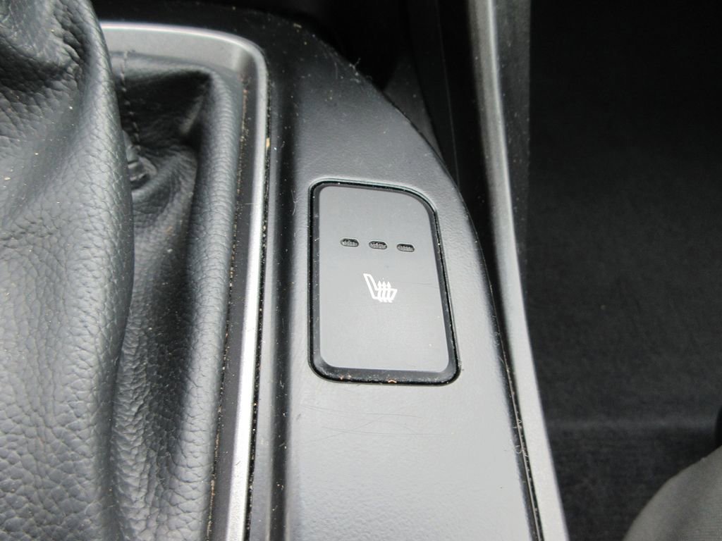 Used 2015 Hyundai Santa Fe GLS image 29