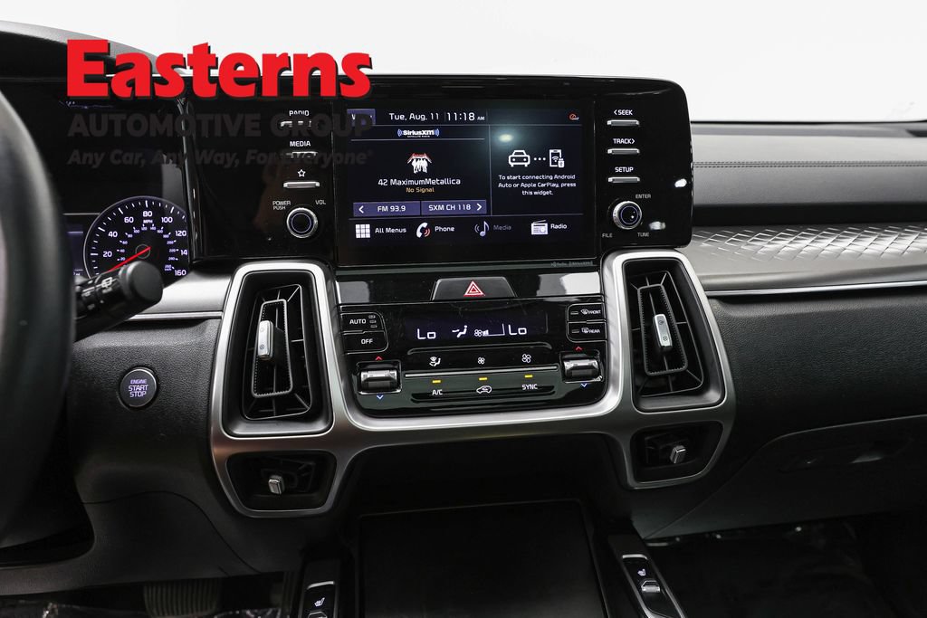 Used 2021 Kia Sorento S w/ Panoramic Sunroof Package AWD/4WD image 12