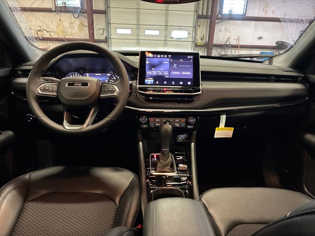 New 2025 Jeep Compass Latitude w/ Sun & Sound Group image 12