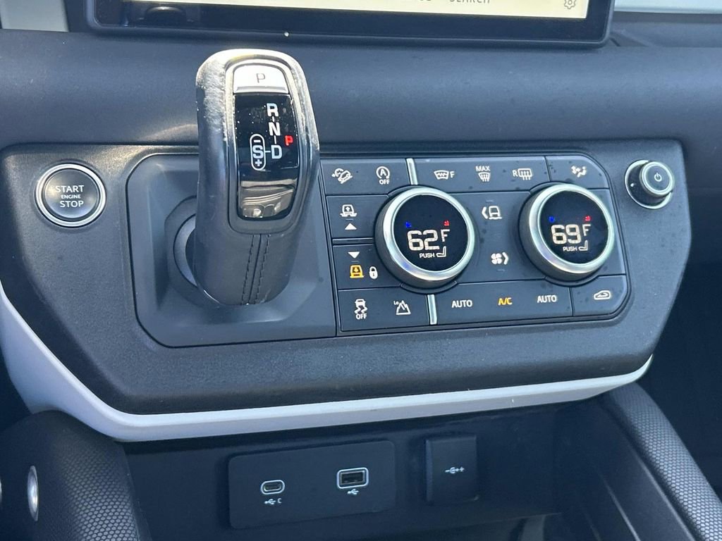 Used 2022 Land Rover Defender 90 X-Dynamic S AWD/4WD image 24