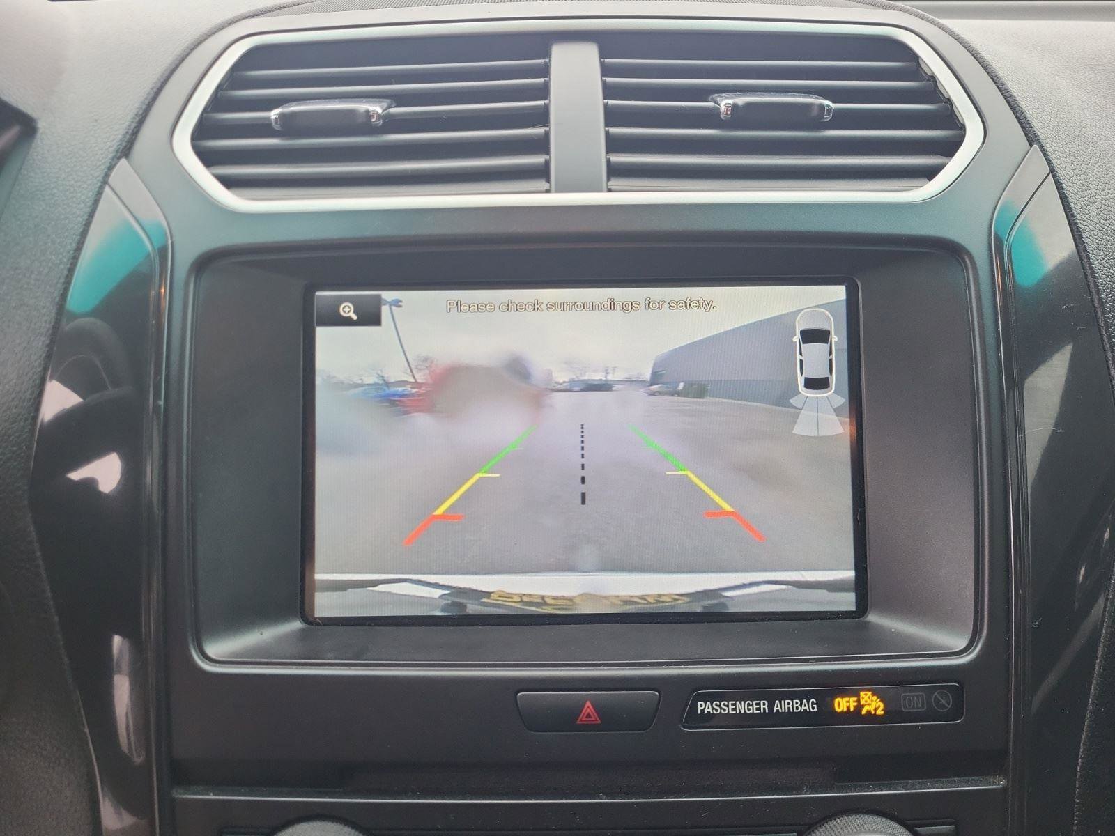 Used 2016 Ford Explorer XLT w/ Equipment Group 201A AWD/4WD image 19