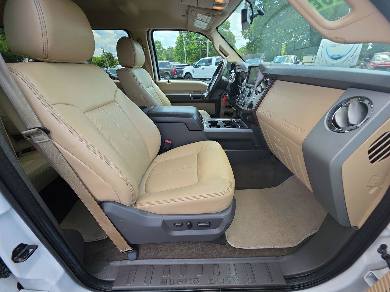 Used 2013 Ford F350 Lariat w/ Lariat Interior Pkg AWD/4WD image 8