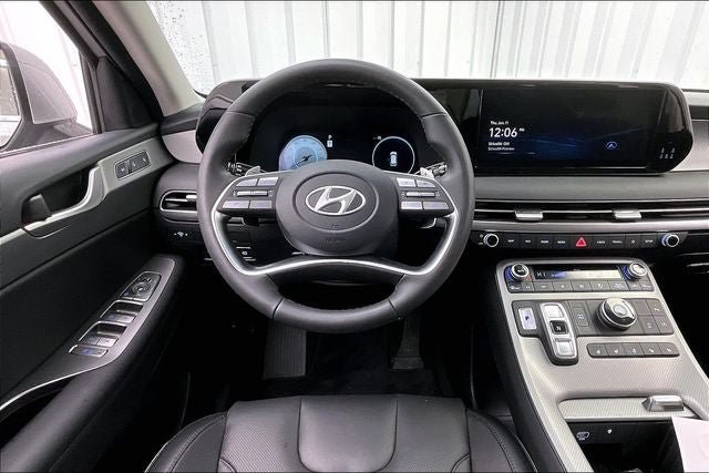 Used 2025 Hyundai Palisade SEL FWD image 5