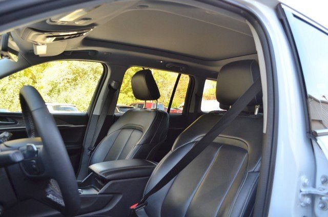 Used 2023 Jeep Grand Cherokee 4WD 4xe w/ Luxury Tech Group II image 18