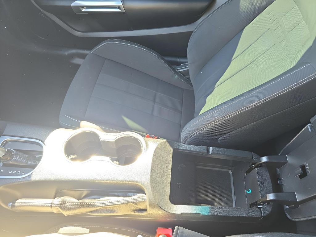 Used 2018 Ford Mustang Coupe image 22