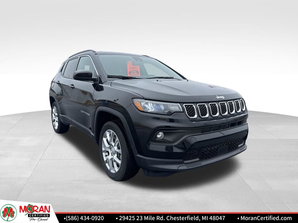 Used 2023 Jeep Compass Latitude image 7