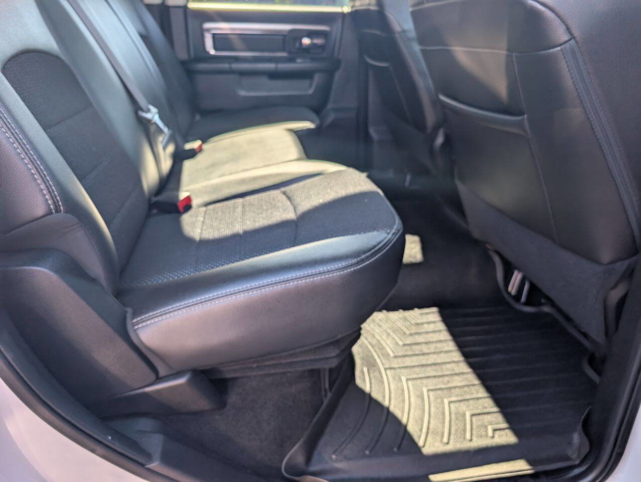 Used 2016 RAM 1500 Sport image 3