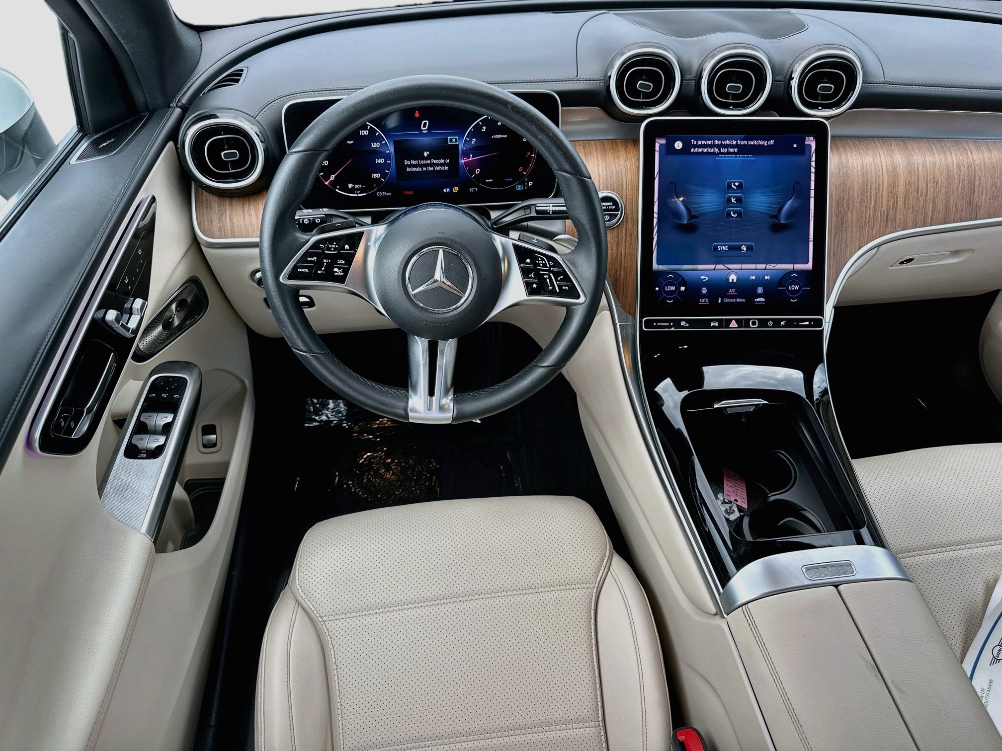 Used 2023 Mercedes-Benz GLC 300 image 24