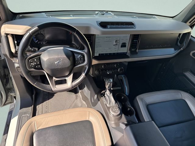Used 2023 Ford Bronco Wildtrak image 14