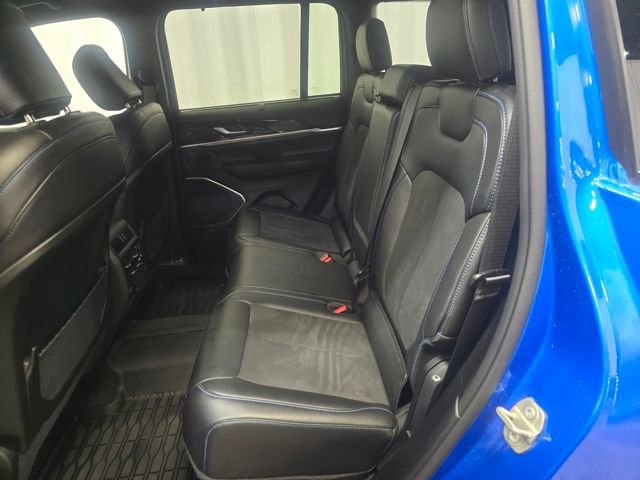 Used 2023 Jeep Grand Cherokee Trailhawk w/ Luxury Tech Group III image 13