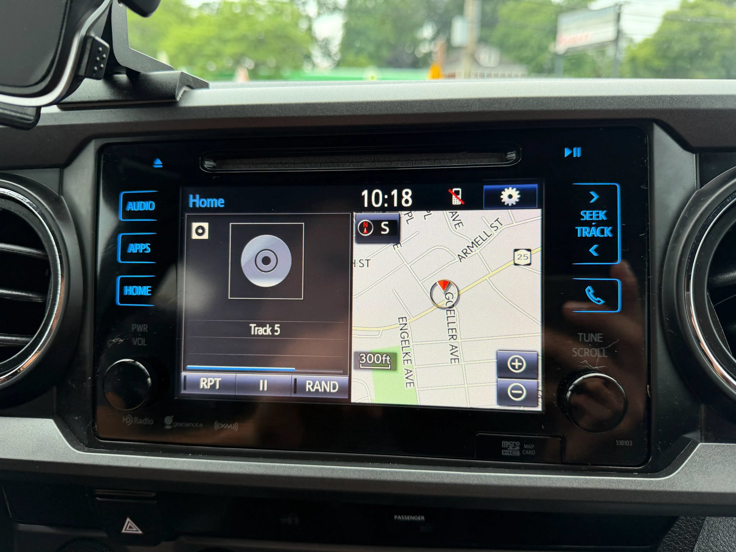Used 2017 Toyota Tacoma SR AWD/4WD image 39