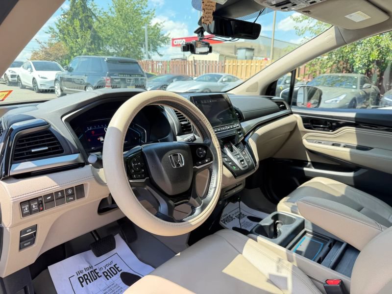 Used 2021 Honda Odyssey Touring image 13
