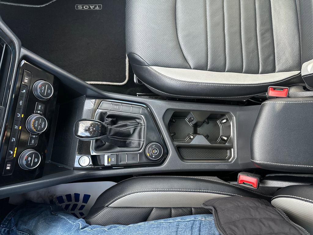 Certified 2023 Volkswagen Taos SEL image 13