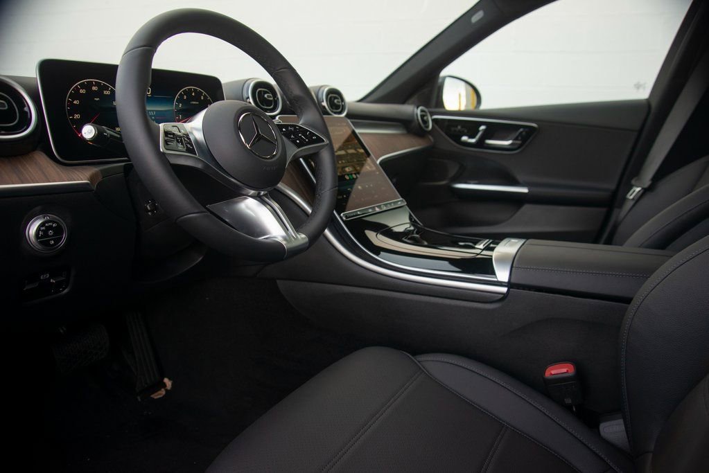 Certified 2025 Mercedes-Benz C 300 4MATIC Sedan image 20