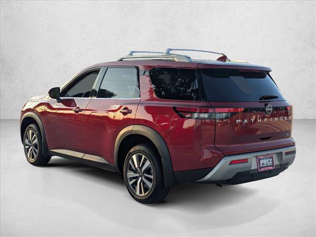 Used 2024 Nissan Pathfinder SL FWD image 7