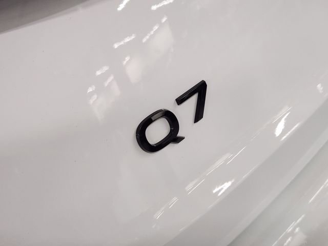 Used 2025 Audi Q7 3.0T Premium Plus image 13