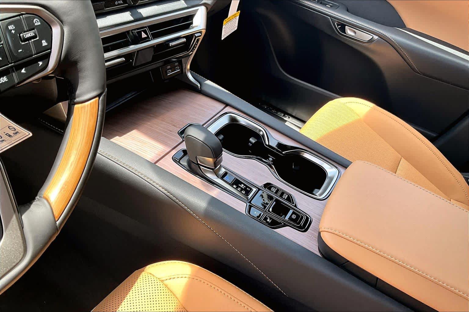 New 2026 Lexus RX 450h AWD image 11