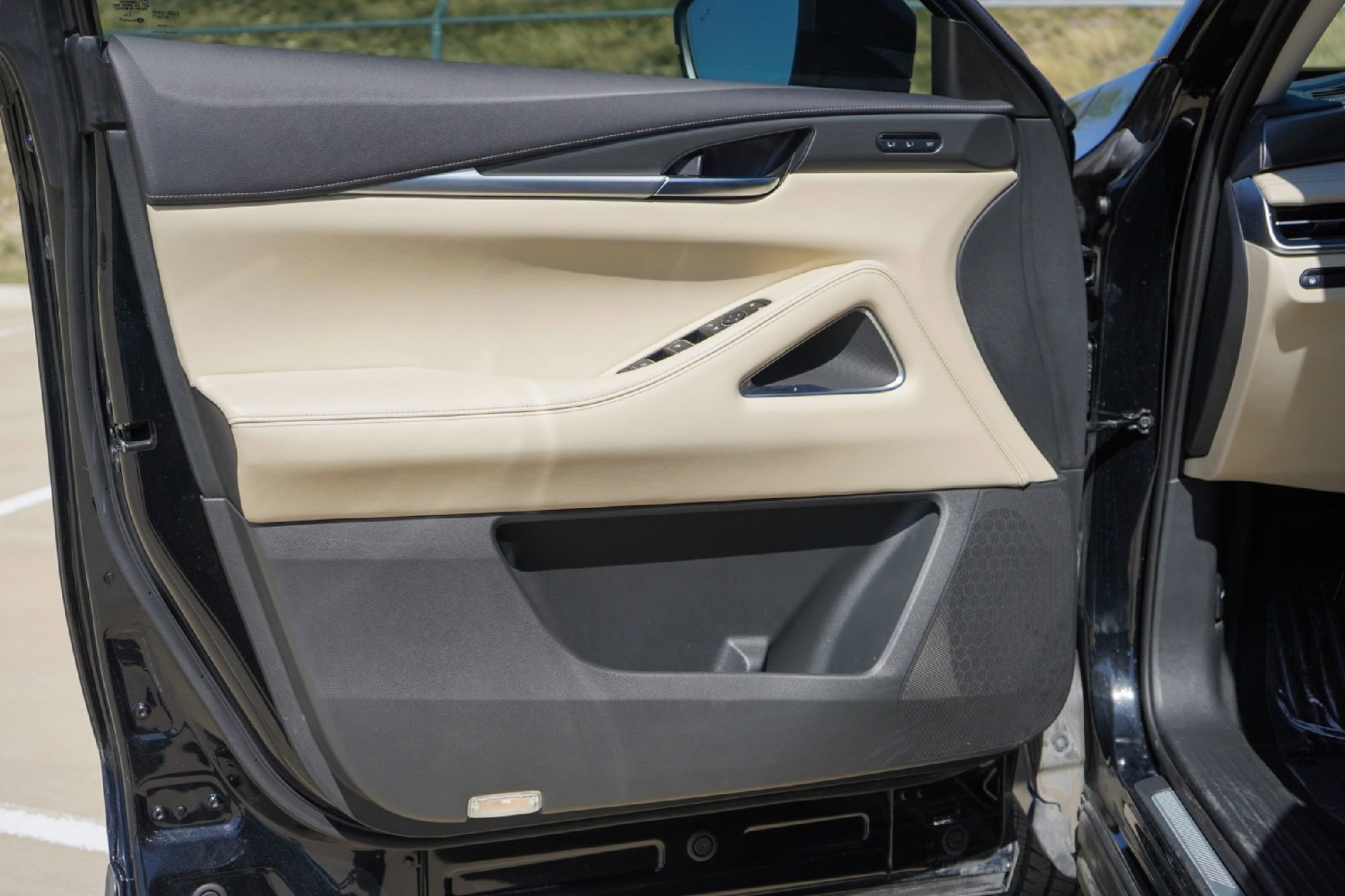 Certified 2023 INFINITI QX60 Luxe w/ Performance Audio Package image 23