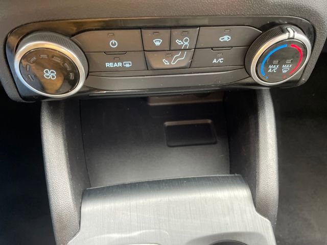 Used 2022 Ford Escape SE image 41