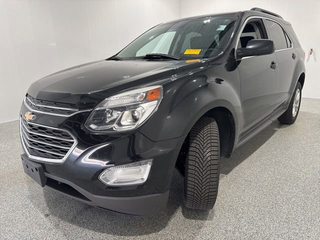 Used 2017 Chevrolet Equinox LT w/ Convenience Package image 3