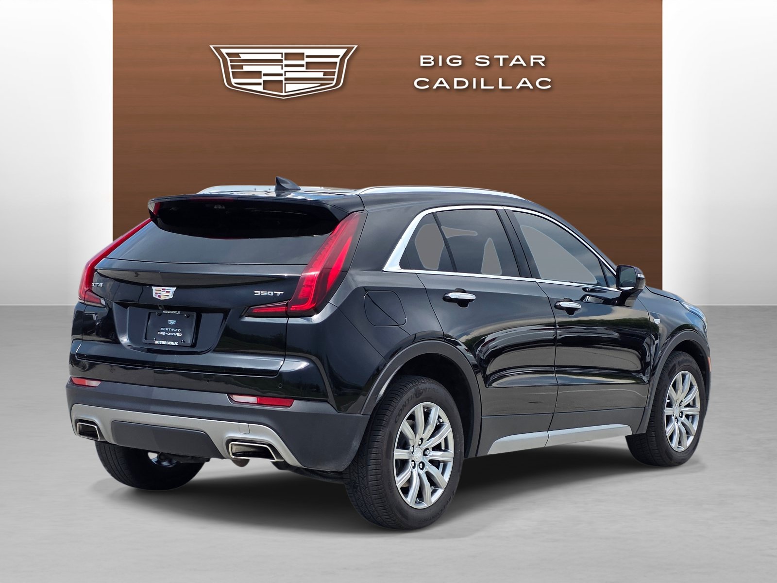 Certified 2023 Cadillac XT4 Premium Luxury w/ Technology Package FWD image 5