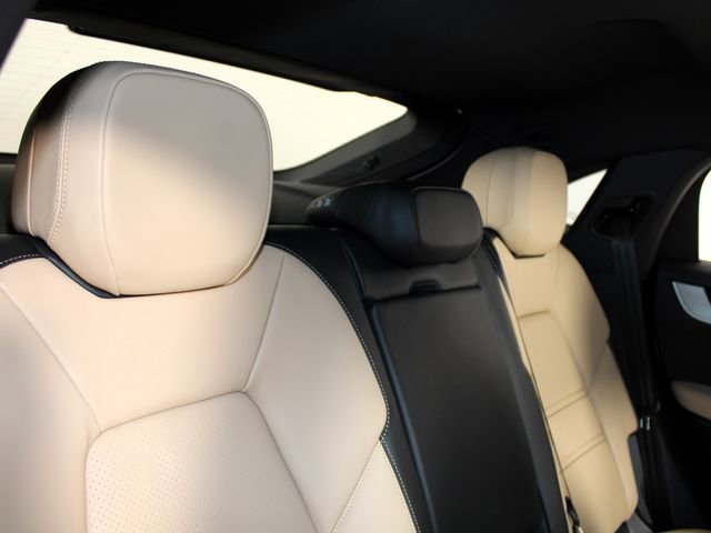 New 2026 Porsche Cayenne Coupe AWD/4WD image 26