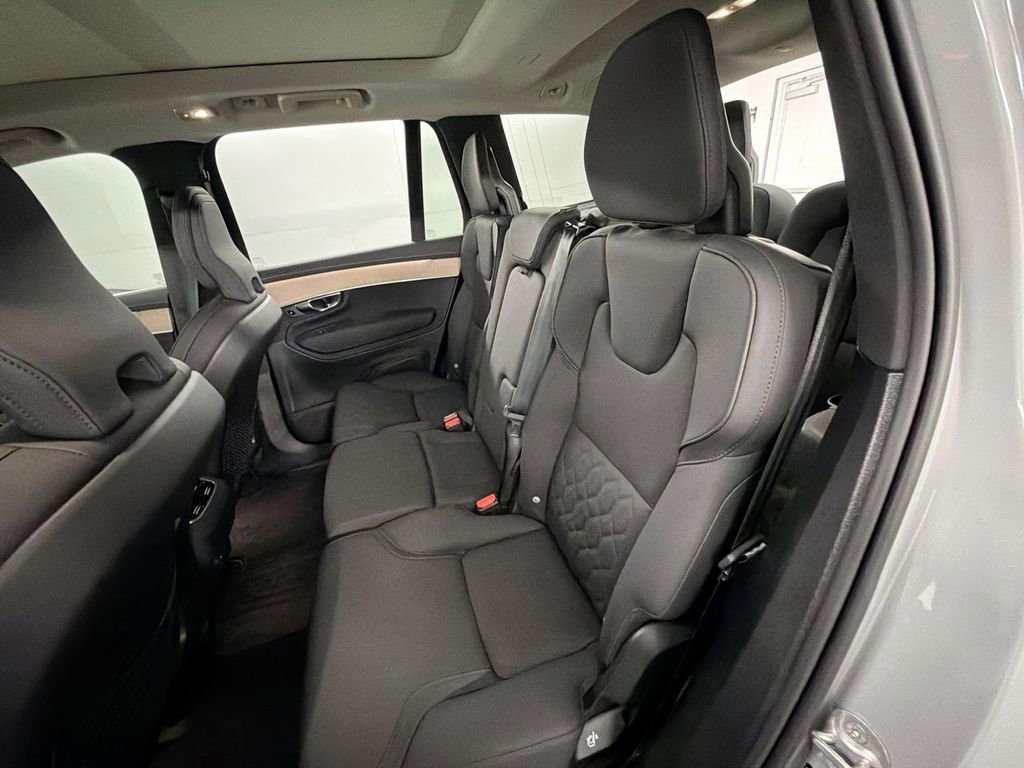 Used 2025 Volvo XC90 B6 Plus w/ Protection Package Premier image 26