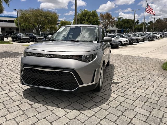 Used 2024 Kia Soul LX w/ Option Group 015 FWD image 21