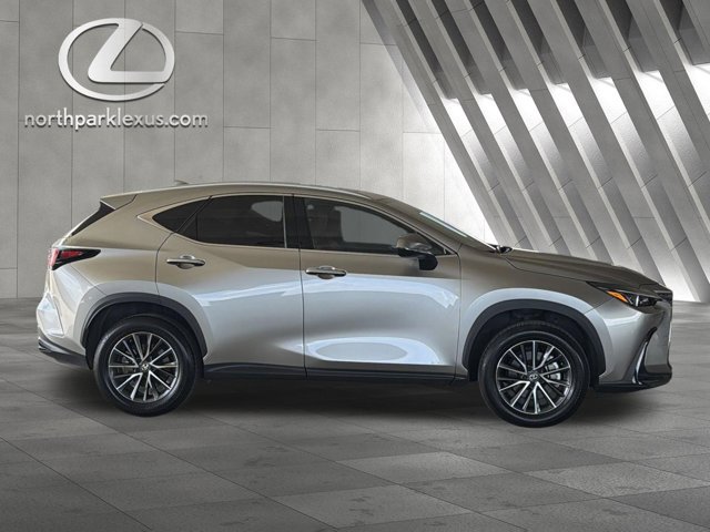 Certified 2025 Lexus NX 250 FWD w/ Towing Package (2000 Lbs) image 4