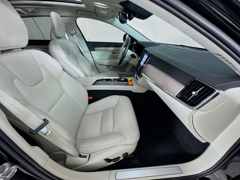 Used 2023 Volvo S90 B6 Plus w/ Protection Package Premier AWD/4WD image 38