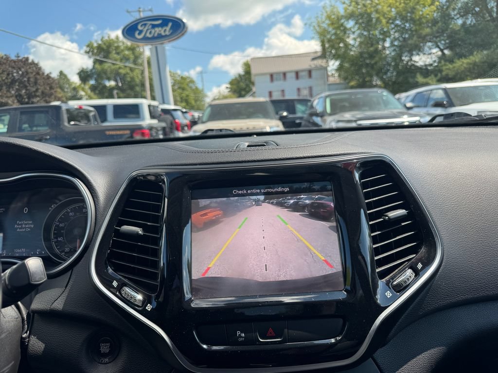 Used 2019 Jeep Cherokee Limited w/ Trailer Tow Group AWD/4WD image 29