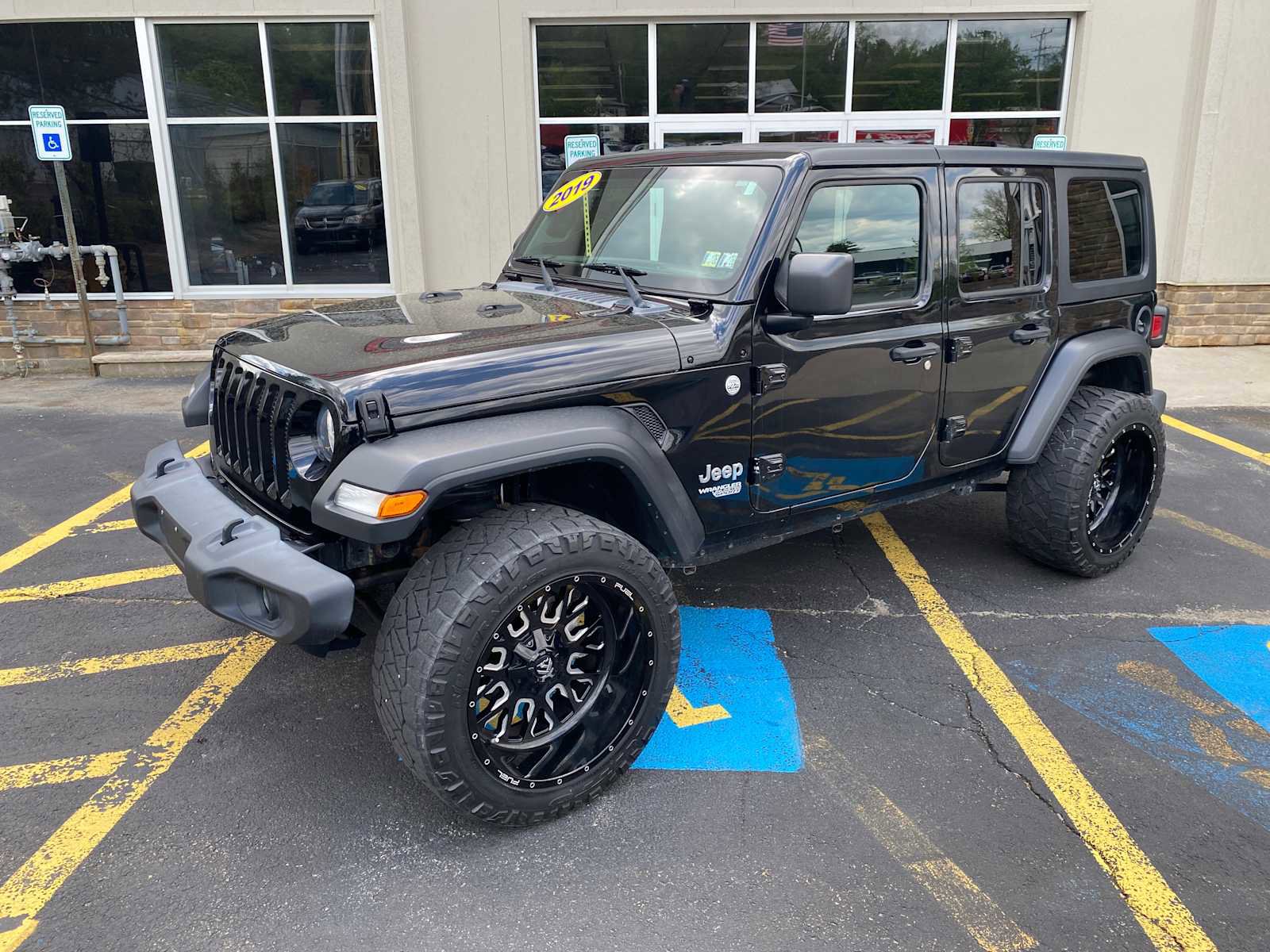 Used 2019 Jeep Wrangler Unlimited Sport S AWD/4WD image 2