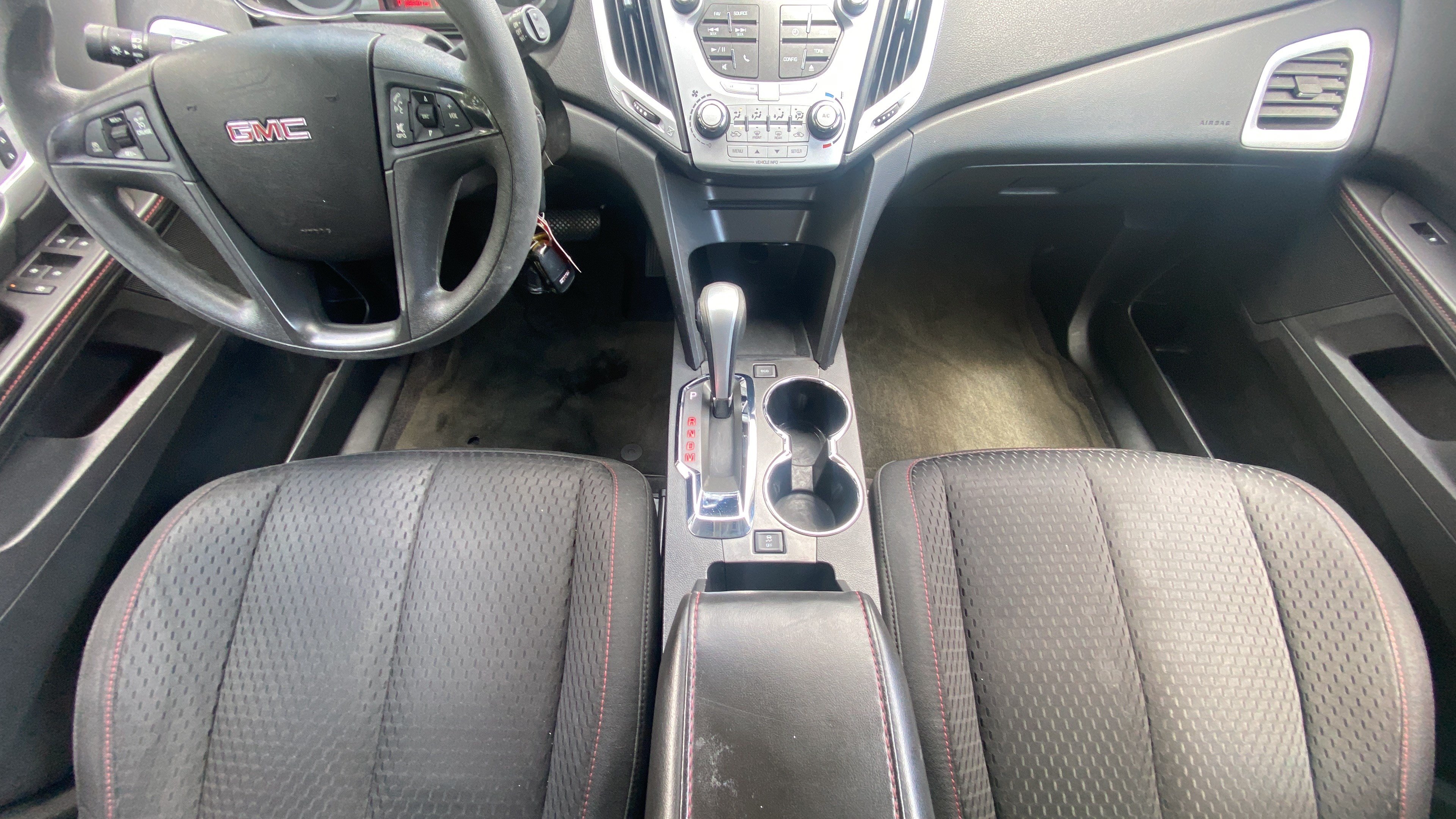 Used 2015 GMC Terrain SLE FWD image 10