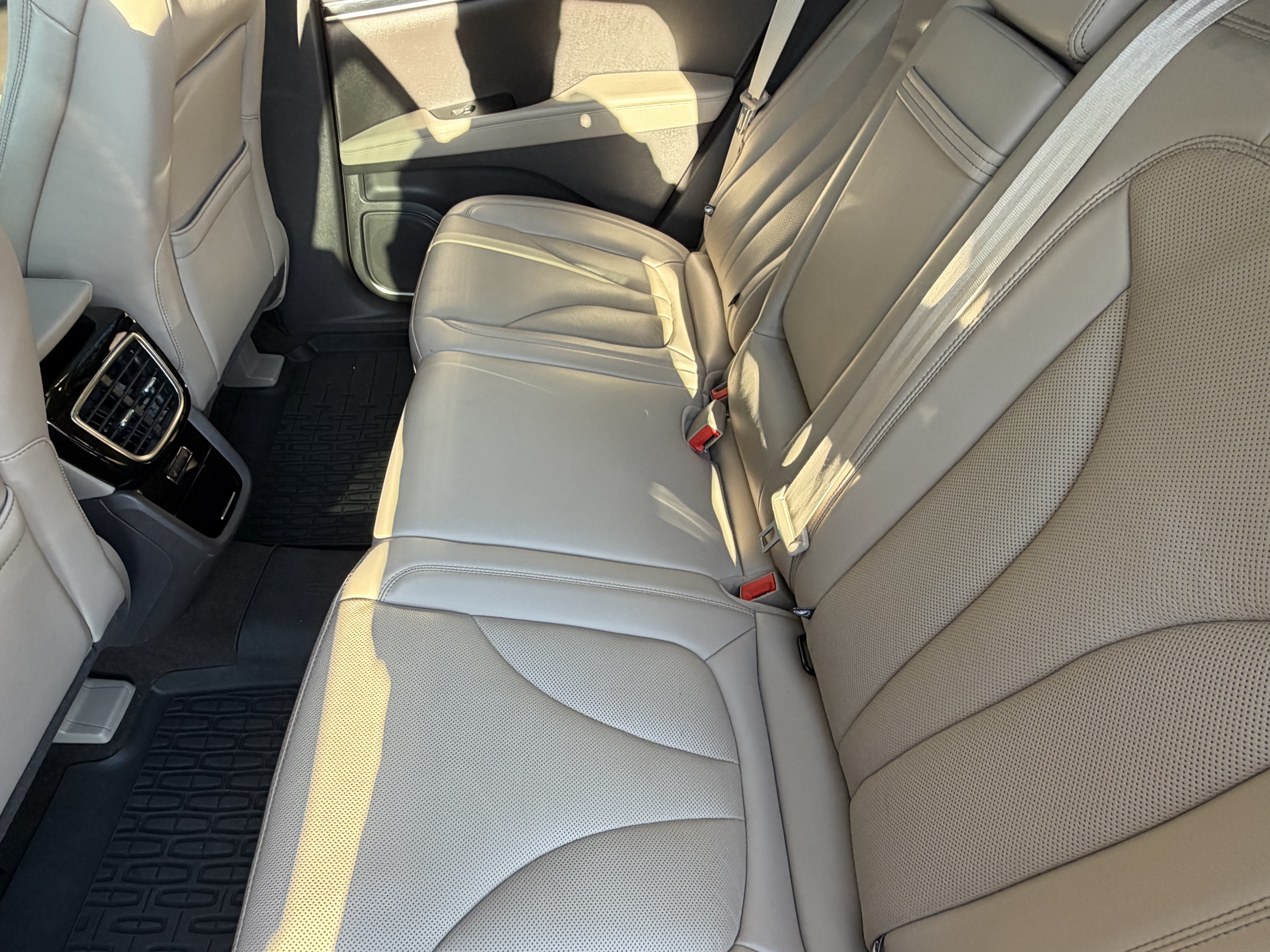 Used 2023 Lincoln Nautilus Reserve FWD image 32