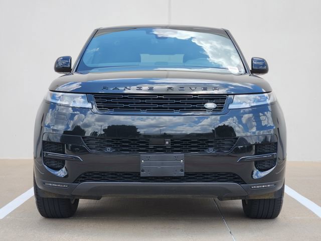 Used 2025 Land Rover Range Rover Sport SE AWD/4WD image 2