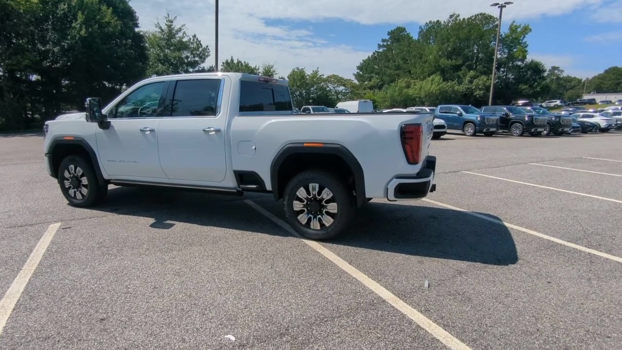 New 2026 GMC Sierra 2500 Denali w/ Denali Reserve Package AWD/4WD image 6