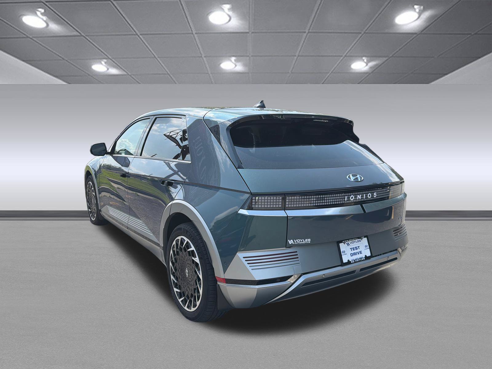 Certified 2023 Hyundai Ioniq 5 Limited AWD/4WD image 9