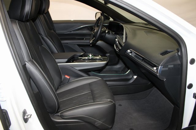 Certified 2024 Cadillac Lyriq Sport image 13