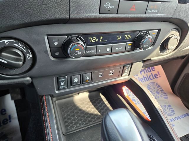 Used 2023 Nissan Frontier PRO-4X w/ Pro Convenience Package image 11