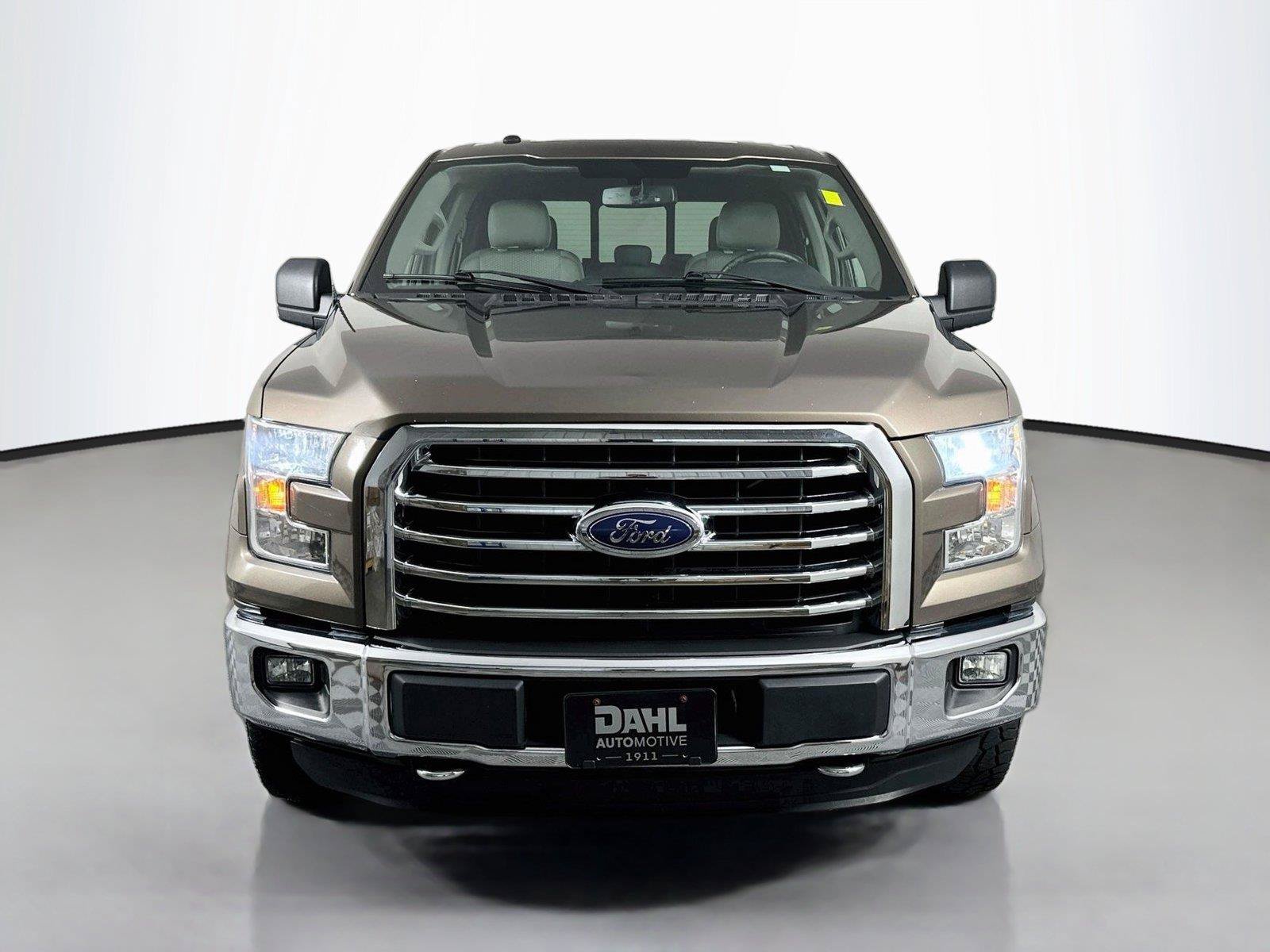 Used 2016 Ford F150 XLT w/ Equipment Group 302A Luxury AWD/4WD image 3