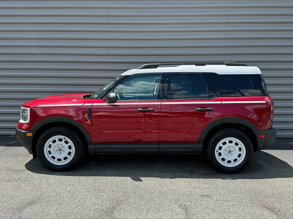 New 2025 Ford Bronco Sport Heritage w/ Convenience Package AWD/4WD image 2