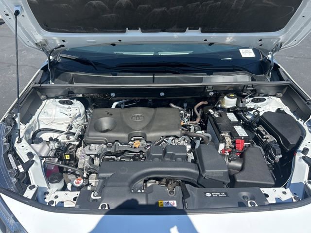 Used 2024 Toyota RAV4 XLE FWD image 15