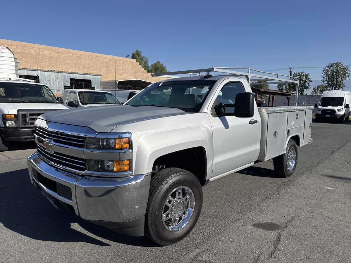 Used 2018 Chevrolet Silverado 2500 W/T RWD image 3