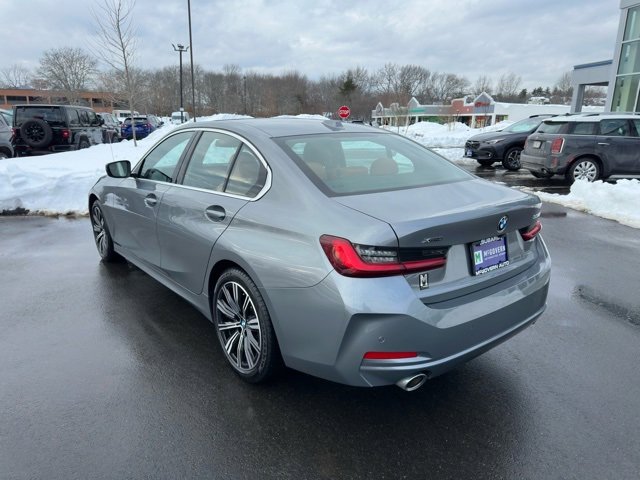 Used 2025 BMW 330i xDrive Sedan w/ Convenience Package image 8
