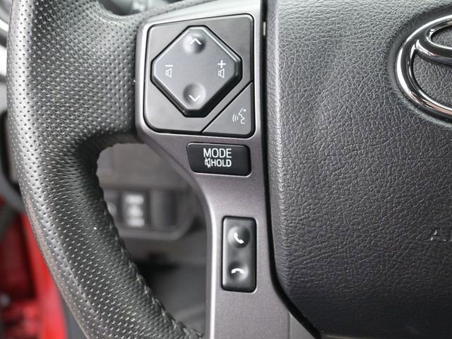 Used 2022 Toyota Tacoma TRD Sport w/ Technology Package image 18