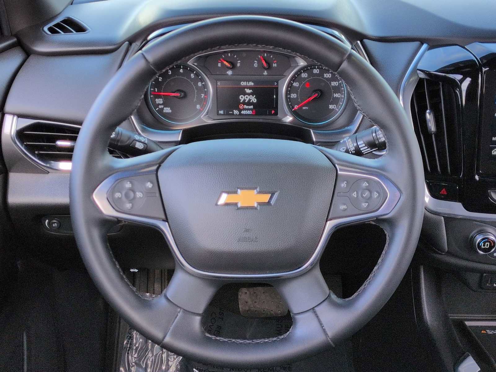 Used 2023 Chevrolet Traverse LT image 23